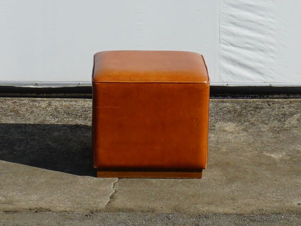 RE : Store Fixture UNITED ARROWS LTD. Leather Cube Stool B / リ 