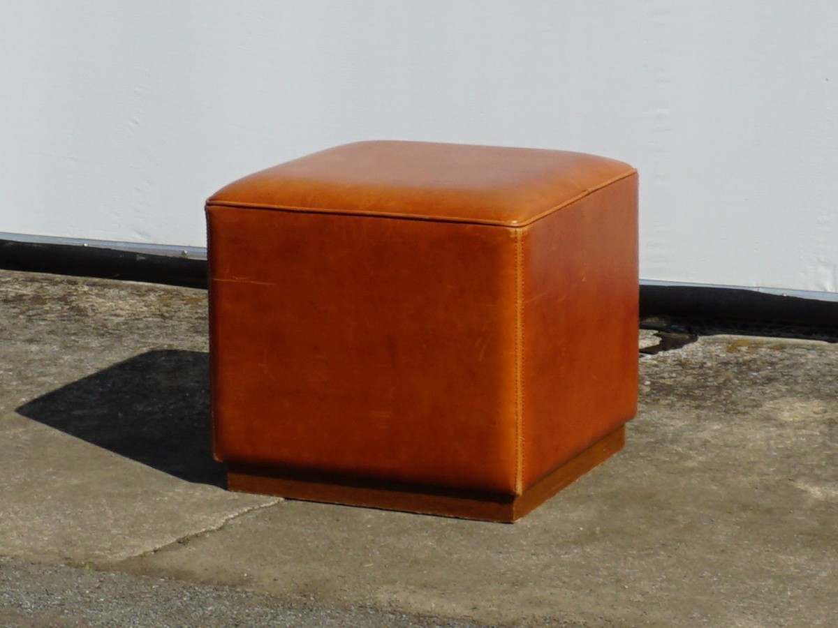 RE : Store Fixture UNITED ARROWS LTD. Leather Cube Stool B / リ