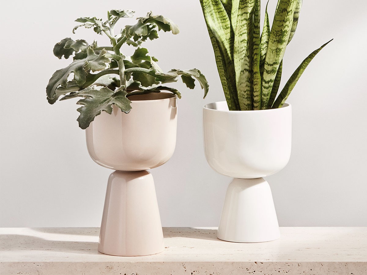 iittala Nappula Plant Pot / イッタラ ナップラ プラントポット 260 × 155（ホワイト） -  インテリア・家具通販【FLYMEe】