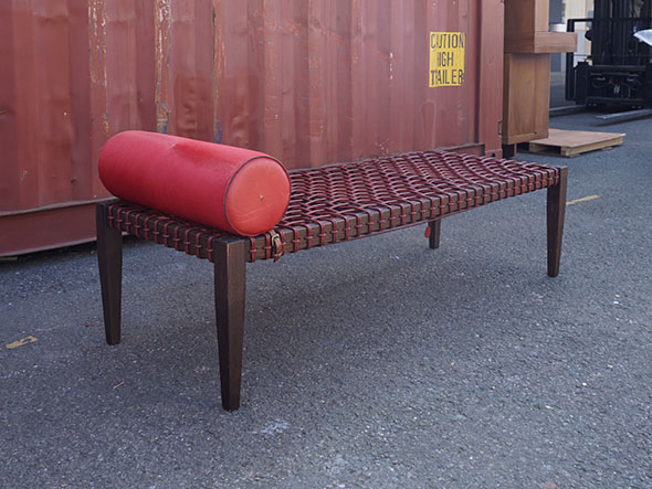 RE : Store Fixture UNITED ARROWS LTD. Woven Leather Bench / リ ストア フィクスチャー ユナイテッドアローズ ウーブンレザー ベンチ （チェア・椅子 > ベンチ） 2