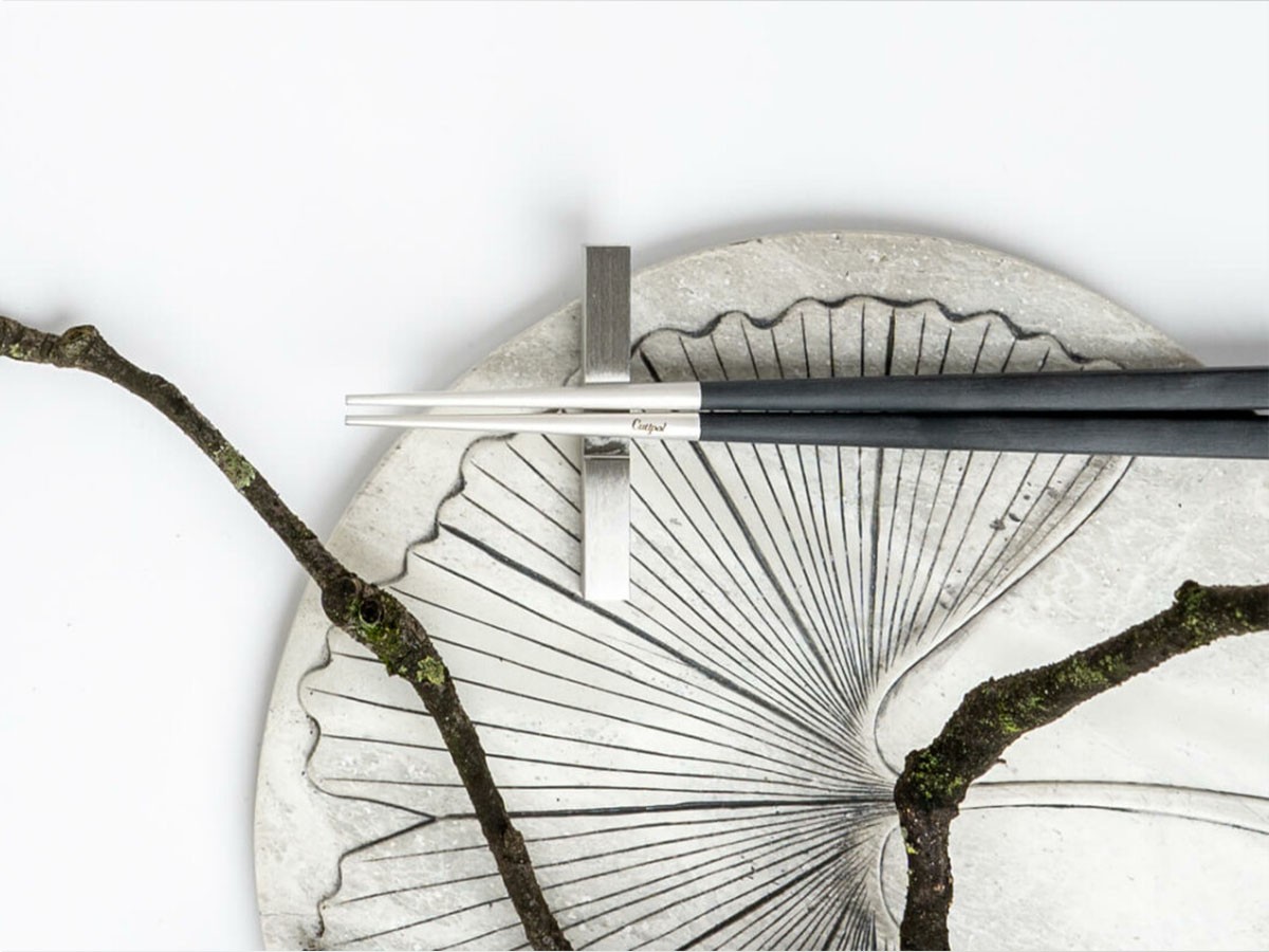 Cutipol KUBE Chopsticks / クチポール キューブ チョップスティック（ブラック × シルバー） （食器・テーブルウェア > カトラリー） 3