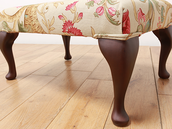 Reproduction Series
Footstool 4