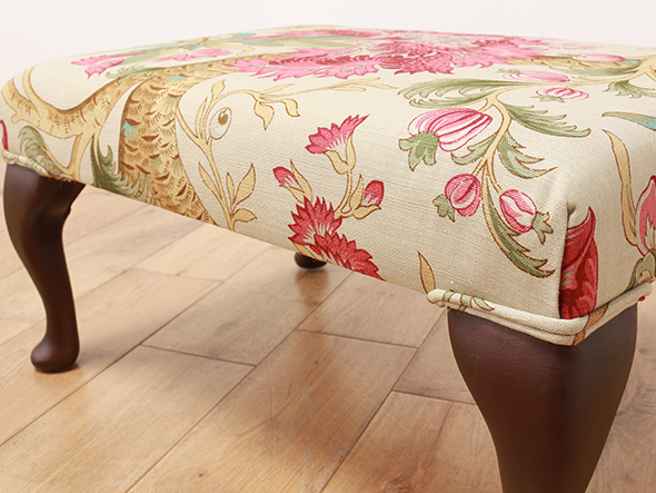 Reproduction Series
Footstool 5