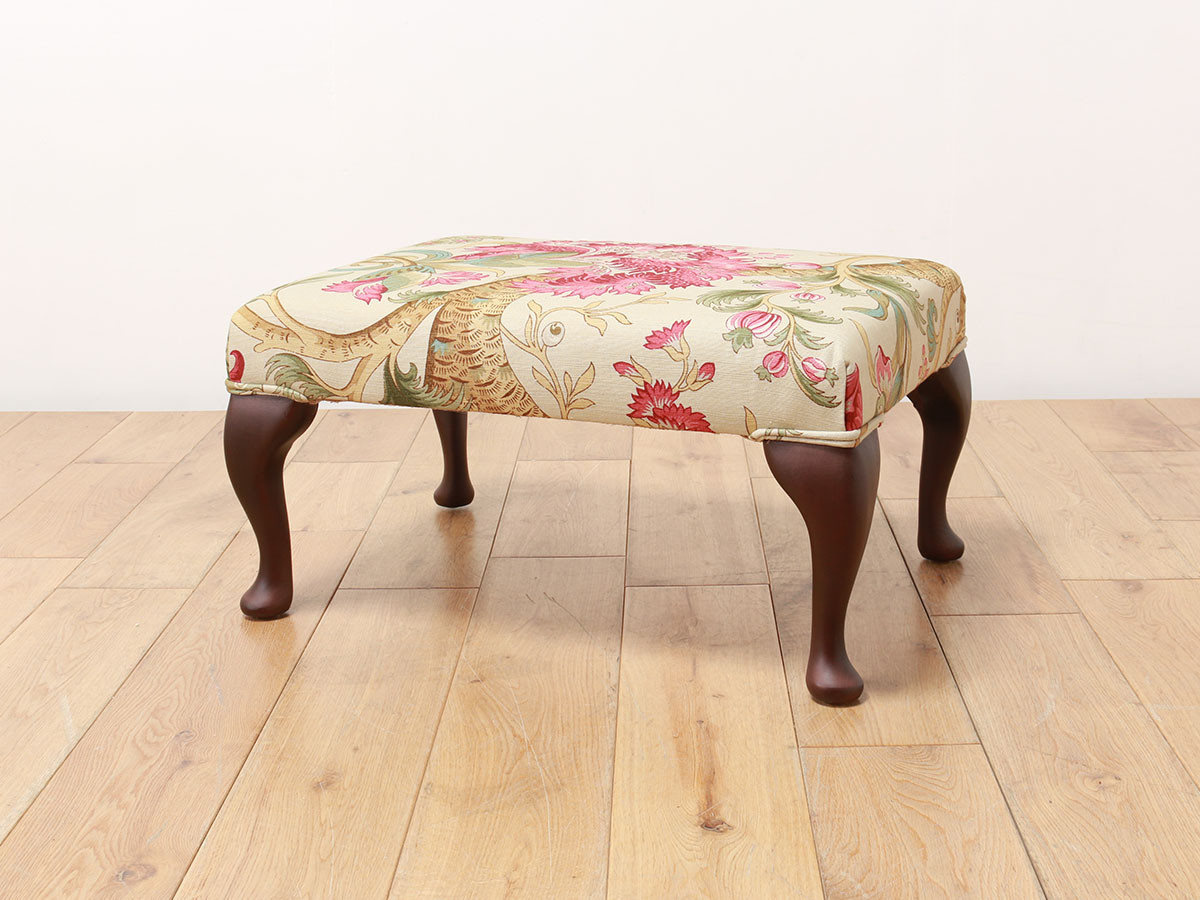 Reproduction Series
Footstool 1