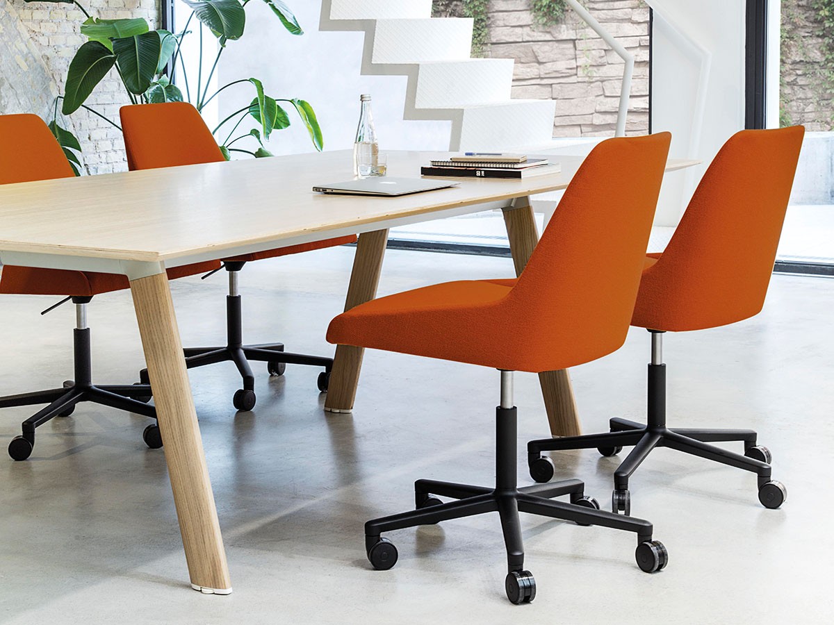 Andreu World Alya
Chair / アンドリュー・ワールド アリヤ SI1557
チェア キャスターベース エコサーモポリマー製 （チェア・椅子 > オフィスチェア・デスクチェア） 2