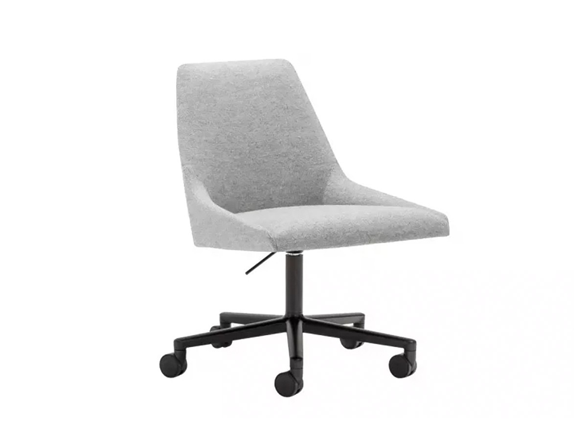 Andreu World Alya
Chair / アンドリュー・ワールド アリヤ SI1555
チェア キャスターベース アルミニウム製 （チェア・椅子 > オフィスチェア・デスクチェア） 1