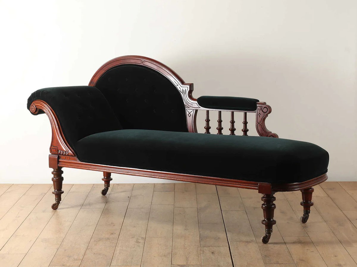 Real Antique 
Victorian Chaise Longue 1