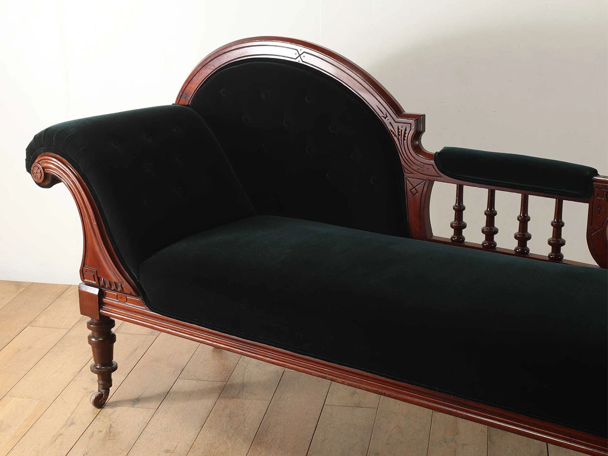 Real Antique 
Victorian Chaise Longue 4