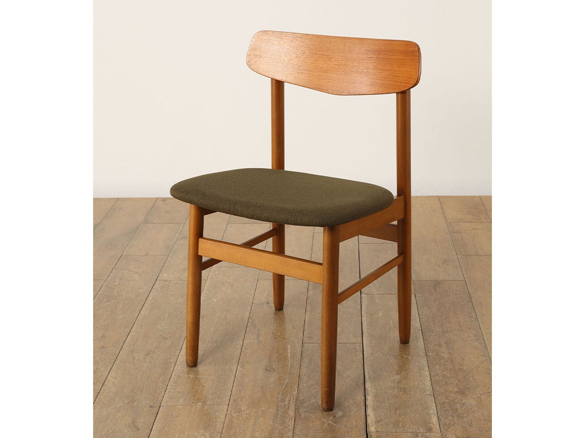 Lloyd's Antiques Real Antique
Dining Chair / ロイズ・アンティークス デンマークアンティーク家具
ダイニングチェア QM008406 （チェア・椅子 > ダイニングチェア） 8