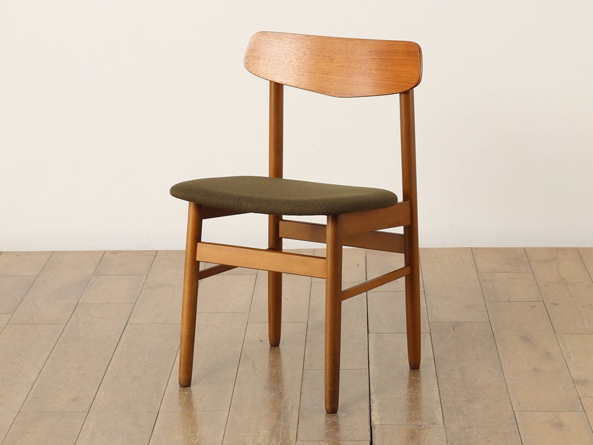 Lloyd's Antiques Real Antique
Dining Chair / ロイズ・アンティークス デンマークアンティーク家具
ダイニングチェア QM008406 （チェア・椅子 > ダイニングチェア） 2