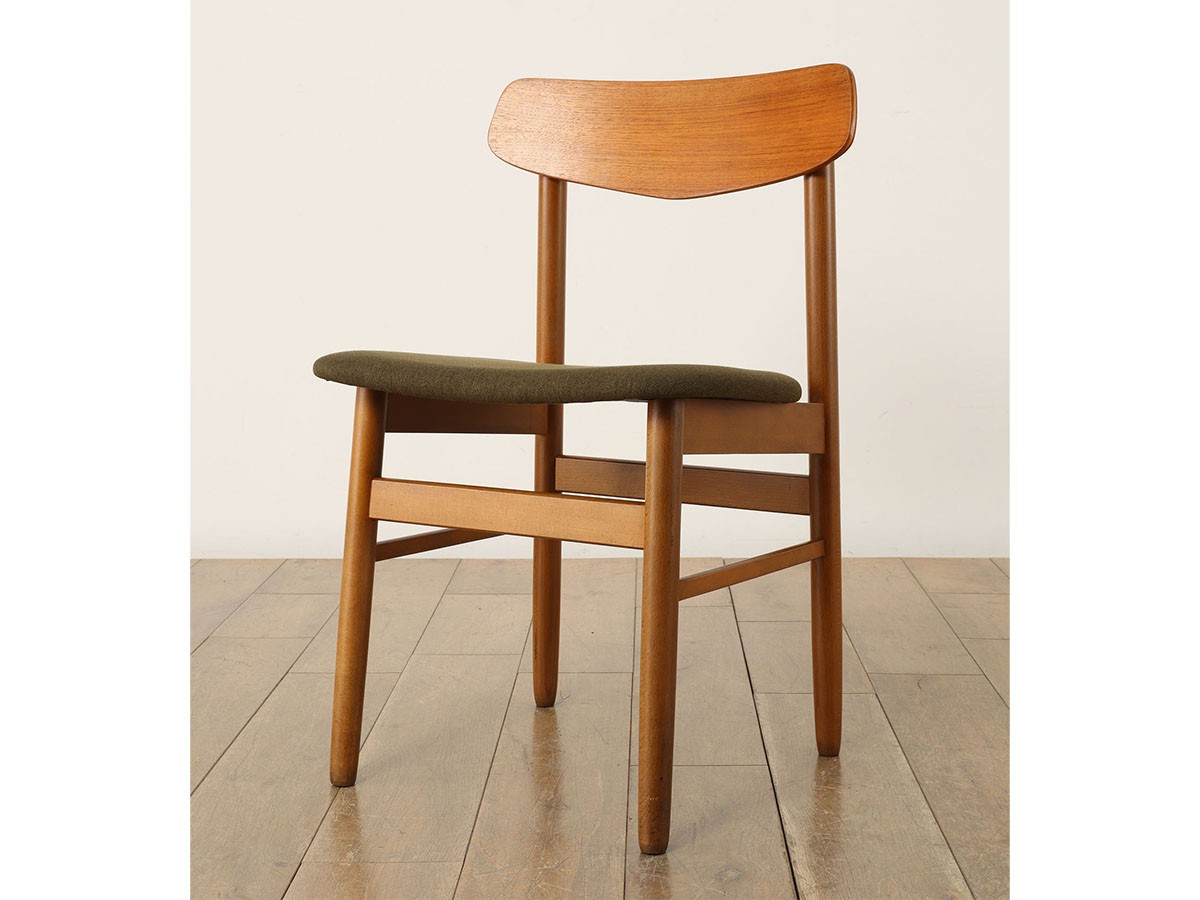 Lloyd's Antiques Real Antique
Dining Chair / ロイズ・アンティークス デンマークアンティーク家具
ダイニングチェア QM008406 （チェア・椅子 > ダイニングチェア） 7