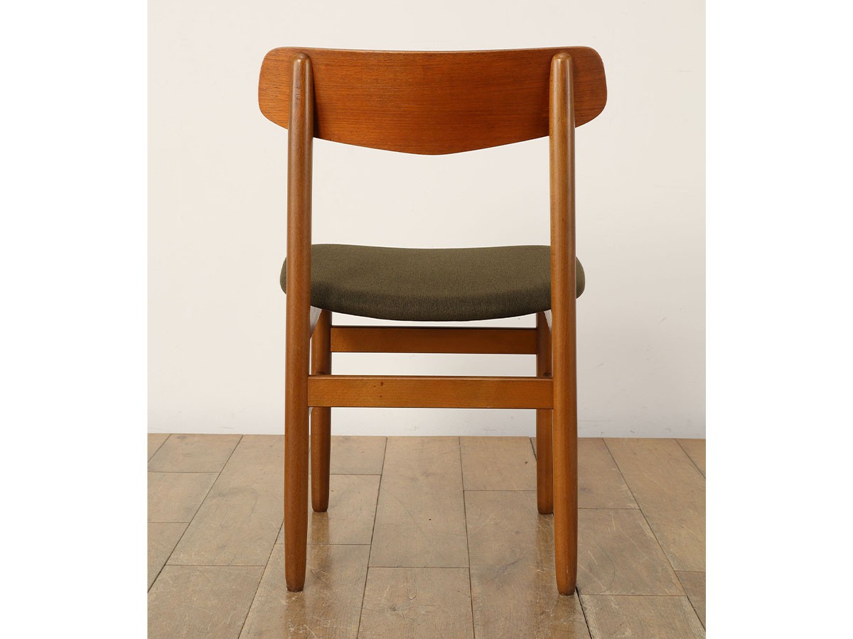 Lloyd's Antiques Real Antique
Dining Chair / ロイズ・アンティークス デンマークアンティーク家具
ダイニングチェア QM008406 （チェア・椅子 > ダイニングチェア） 5