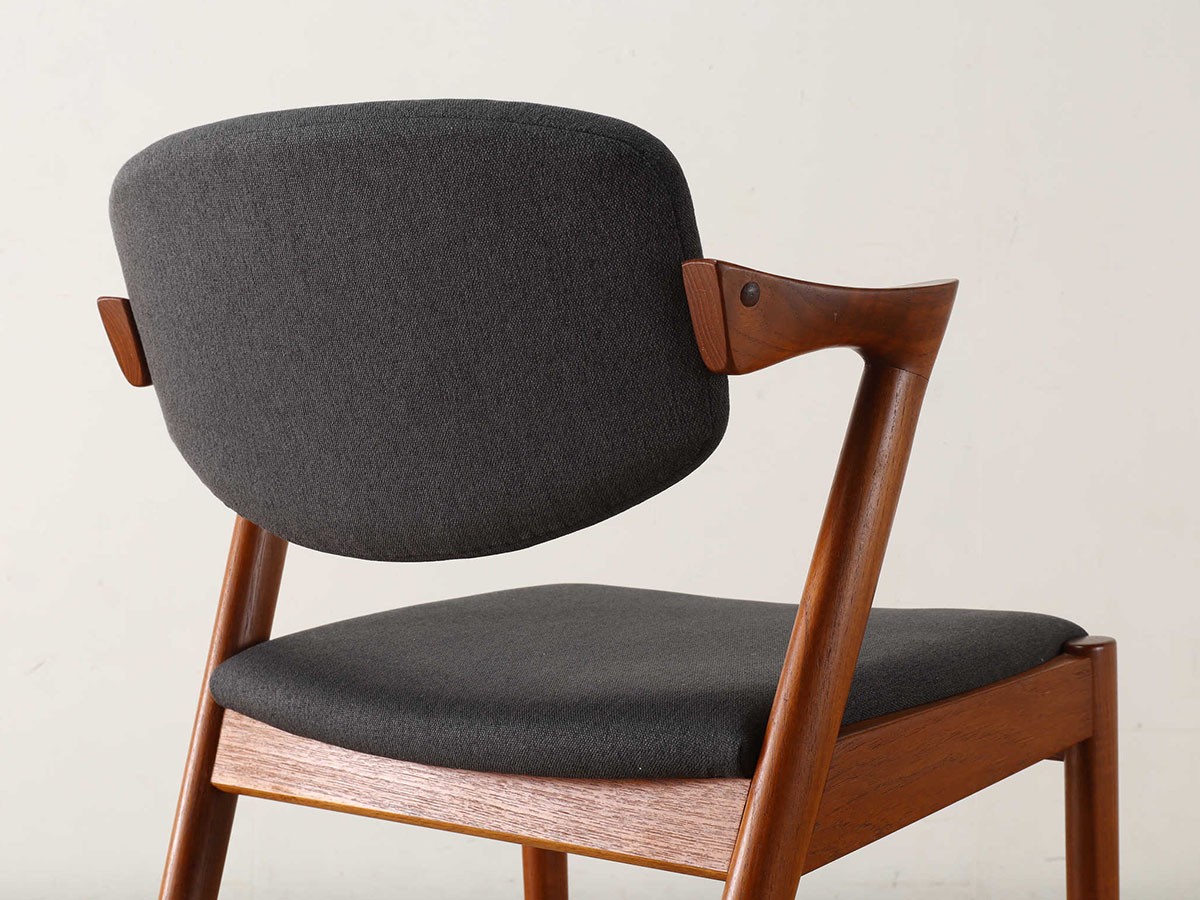 Lloyd's Antiques Real Antique
Kai Kristiansen Dining Chair Model.42 / ロイズ・アンティークス デンマークアンティーク家具
カイ・クリスチャンセン ダイニングチェア モデル42 （チェア・椅子 > ダイニングチェア） 9