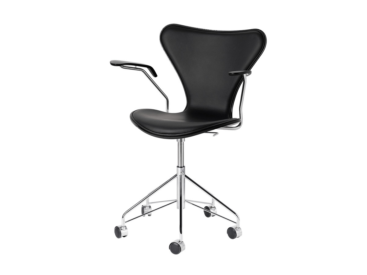 FRITZ HANSEN SERIES 7