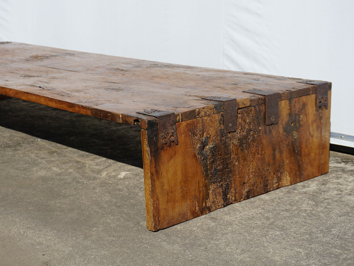 RE : Store Fixture UNITED ARROWS LTD. Old Lumber Low Table / リ ストア フィクスチャー ユナイテッドアローズ 古材ローテーブル （テーブル > ローテーブル・リビングテーブル・座卓） 7