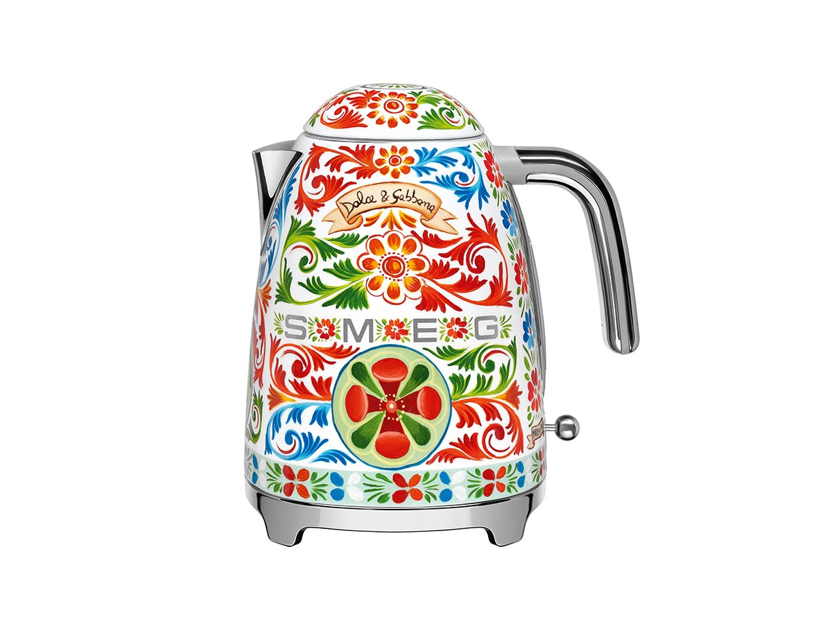 SMEG Sicily is my love
DOLCE&GABBANA Kettle / スメッグ シチリア イズ マイ ラブ
ドルチェ&ガッバーナ ケトル （キッチン家電・キッチン用品 > ケトル） 2