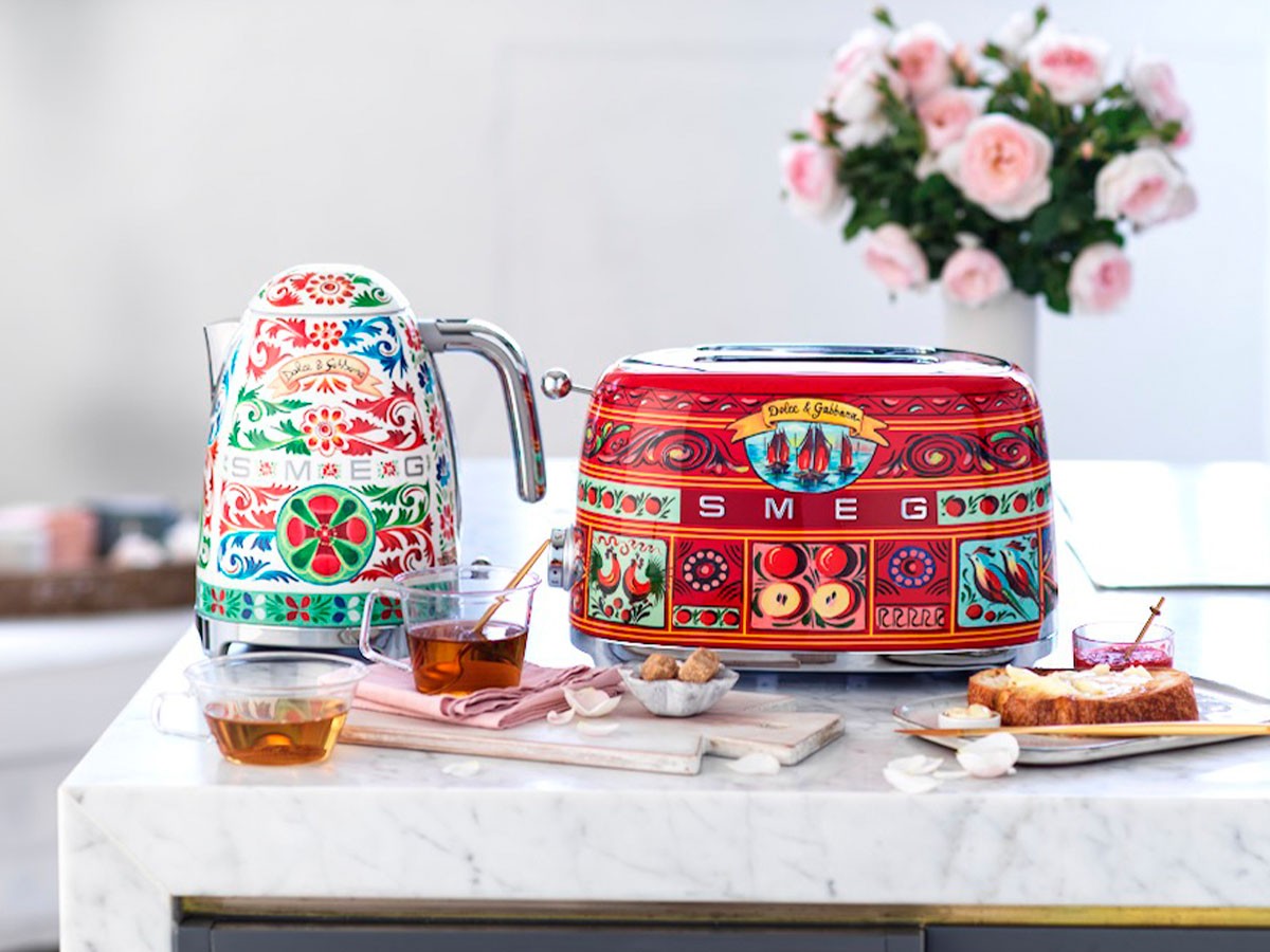 SMEG Sicily is my love
DOLCE&GABBANA Kettle / スメッグ シチリア イズ マイ ラブ
ドルチェ&ガッバーナ ケトル （キッチン家電・キッチン用品 > ケトル） 3