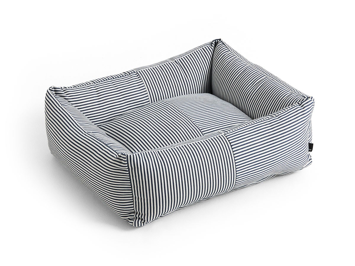 HAY DOGS BY HOLLY GOLIGHTLY
DOGS BED ZIP SMALL