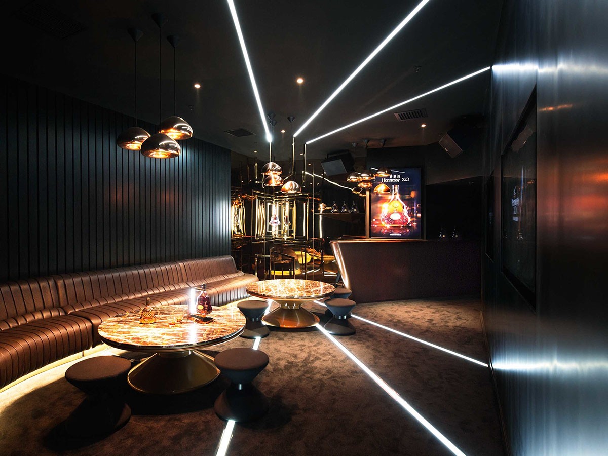 Tom Dixon. Void Pendant Large LED / トム・ディクソン ヴォイド ペンダントライト ラージ LED （ライト・照明 > ペンダントライト） 16
