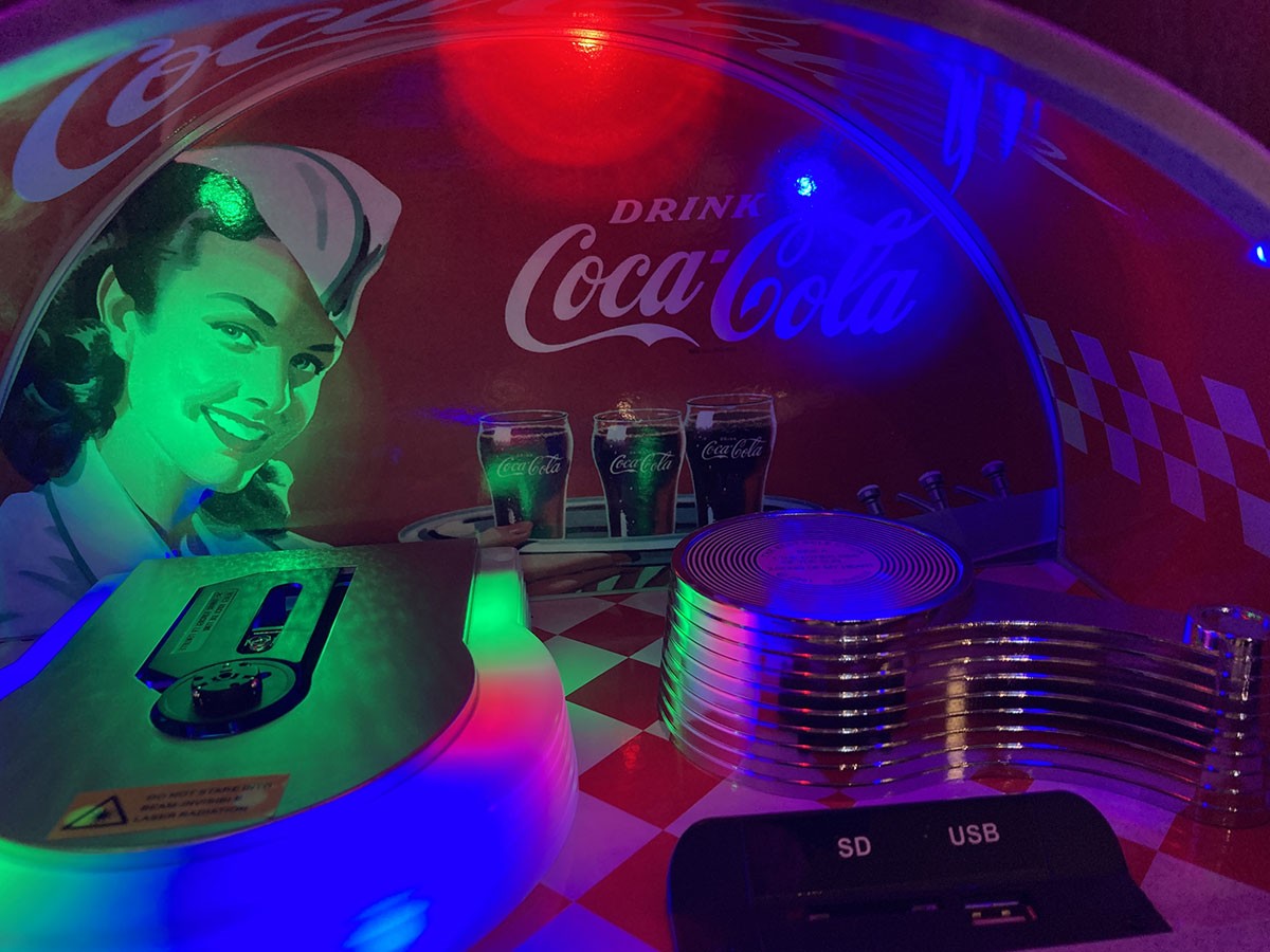 Coca-Cola BRAND Juke Box Style CD Player / コカ・コーラ ブランド ジュークボックススタイル CDプレーヤー PJC-JK7 （デザイン家電・オーディオ > スピーカー） 16
