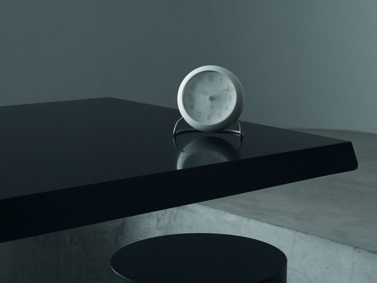 ARNE JACOBSEN
Station Bellevue Table Clock / アルネ・ヤコブセン
ステーション ベルビュー テーブルクロック （時計 > 置時計） 7