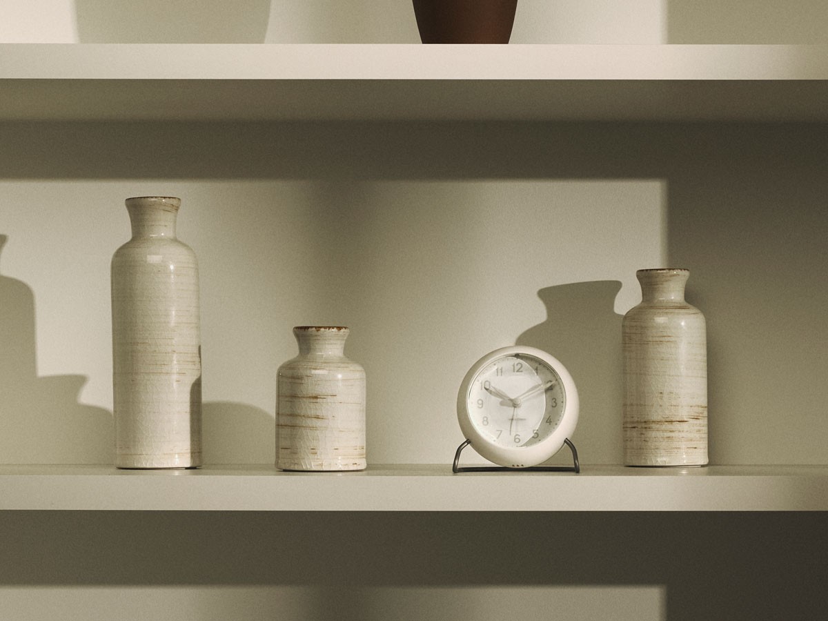 ARNE JACOBSEN
Station Bellevue Table Clock / アルネ・ヤコブセン
ステーション ベルビュー テーブルクロック （時計 > 置時計） 3