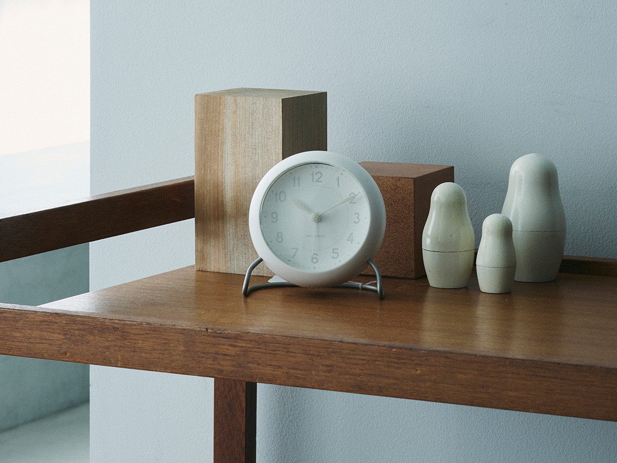 ARNE JACOBSEN
Station Bellevue Table Clock / アルネ・ヤコブセン
ステーション ベルビュー テーブルクロック （時計 > 置時計） 6