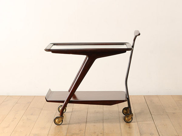 Lloyd's Antiques Real Antique
Tea Cart / ロイズ・アンティークス イタリアアンティーク家具
イタリアンティーカート （キッチン収納・食器棚 > キッチンワゴン） 2