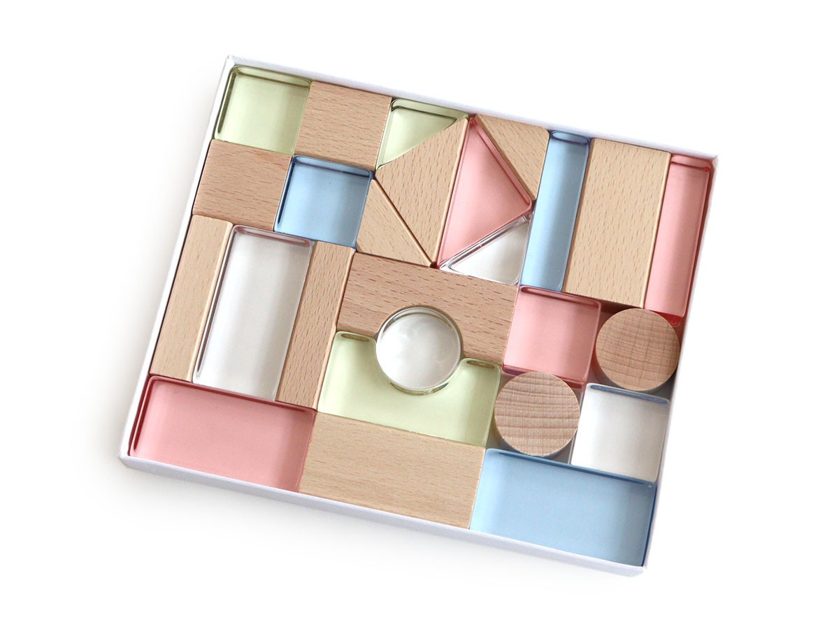 Lumiere Cubes / ルミエール キューブ
アクリル＆木の積み木 26ピース （キッズ家具・ベビー用品 > おもちゃ・玩具） 2