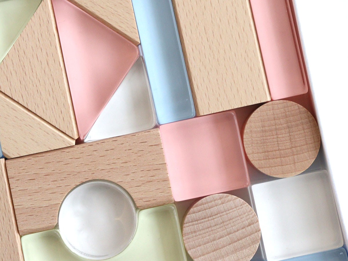 Lumiere Cubes / ルミエール キューブ
アクリル＆木の積み木 26ピース （キッズ家具・ベビー用品 > おもちゃ・玩具） 13