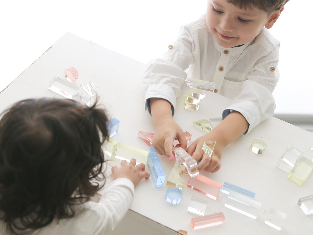 Lumiere Cubes / ルミエール キューブ
アクリル＆木の積み木 26ピース （キッズ家具・ベビー用品 > おもちゃ・玩具） 8