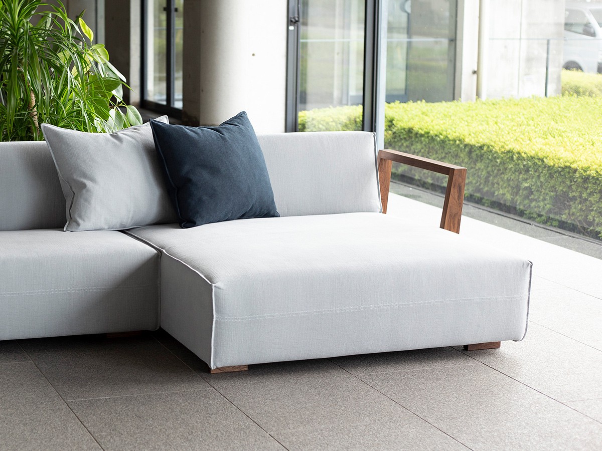 NOUS PROJECTS BARIS ONE-ARM COUCH