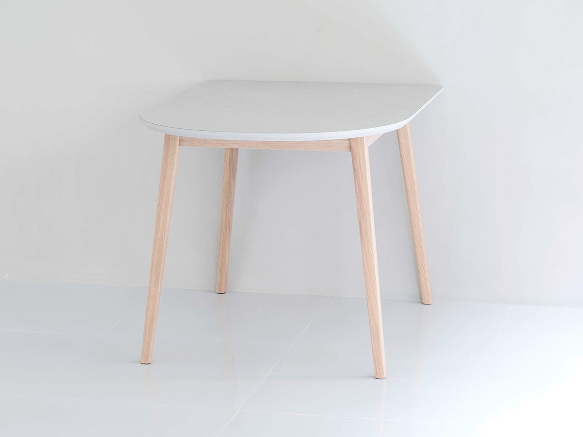 FLYMEe Vert FIKA 800 HALF ROUND TABLE / フライミーヴェール