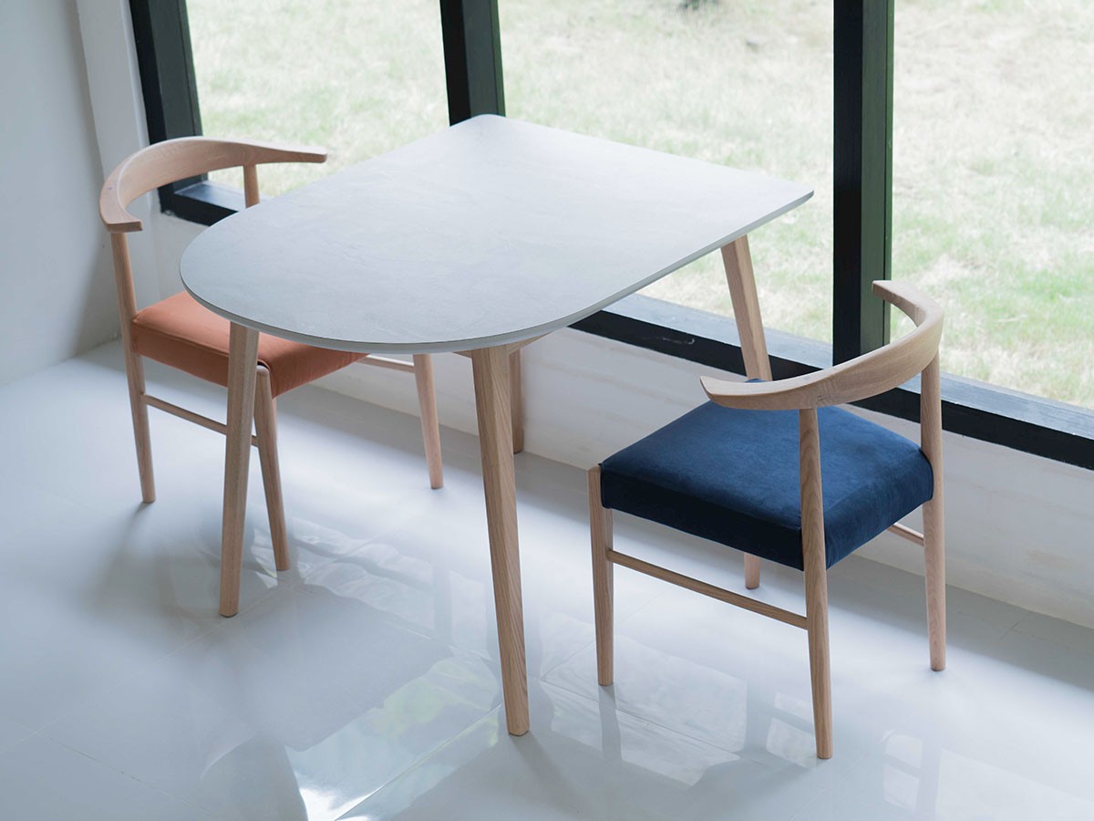 FLYMEe Vert FIKA 800 HALF ROUND TABLE / フライミーヴェール