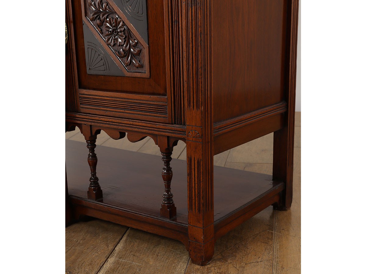Lloyd's Antiques Real Antique 
Victorian Cabinet / ロイズ・アンティークス 英国アンティーク家具
ヴィクトリアンキャビネット （収納家具 > キャビネット） 24