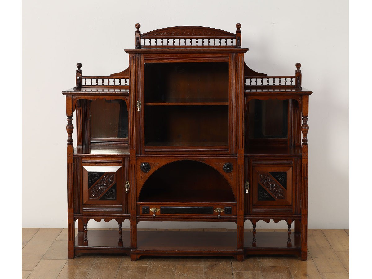 Lloyd's Antiques Real Antique 
Victorian Cabinet / ロイズ・アンティークス 英国アンティーク家具
ヴィクトリアンキャビネット （収納家具 > キャビネット） 2