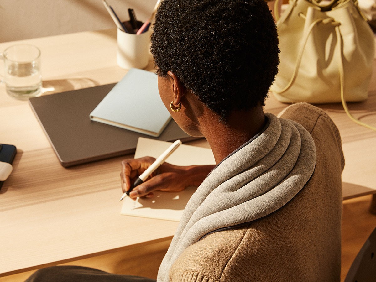 Ostrichpillow HEATED NECK WRAP / オーストリッチピロー ヒーテッド ネックラップ（ミッドナイトグレー） （インテリア雑貨 > ボディケア） 4