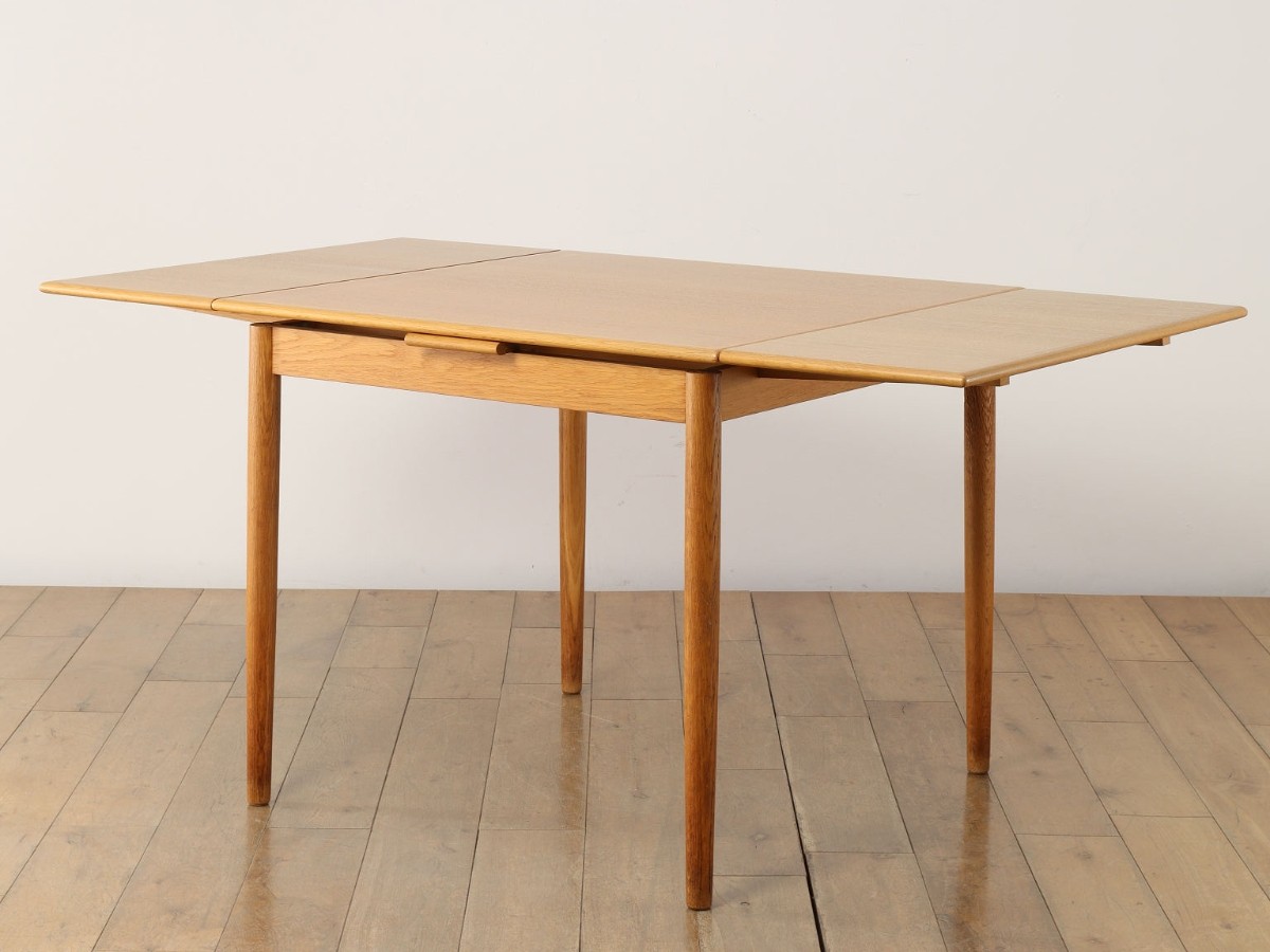 Lloyd's Antiques Real Antique
Drawleaf Table / ロイズ・アンティークス デンマークアンティーク家具
ドローリーフテーブル QM008410 （テーブル > ダイニングテーブル） 5