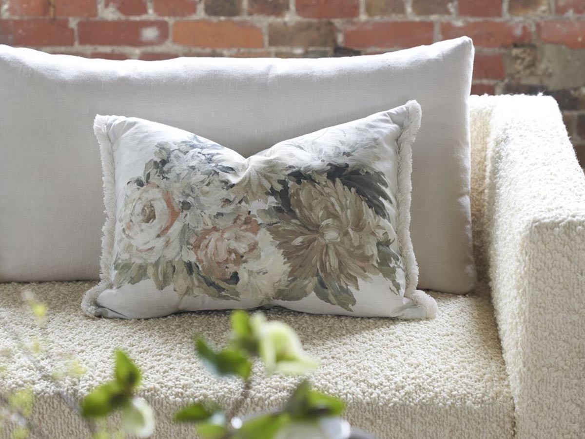 DESIGNERS GUILD Fleurs d'Artistes Cushion / デザイナーズギルド フルール ダーティスト クッション 60 × 45cm（セピア） （クッション > クッション・クッションカバー） 2