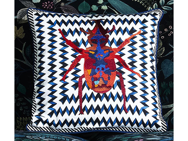 DESIGNERS GUILD Christian Lacroix
Beetle Waves Oeillet Cusion 40 × 40cm / デザイナーズギルド クリスチャンラクロワ
ビートル ウィーブス ウイエ クッション 40 × 40cm （クッション > クッション・クッションカバー） 5