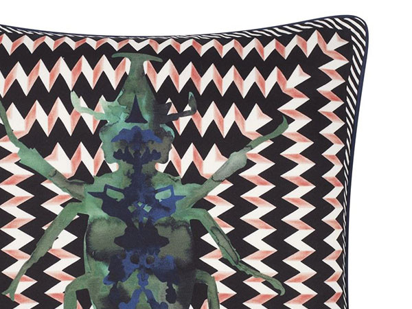 DESIGNERS GUILD Christian Lacroix
Beetle Waves Oeillet Cusion 40 × 40cm / デザイナーズギルド クリスチャンラクロワ
ビートル ウィーブス ウイエ クッション 40 × 40cm （クッション > クッション・クッションカバー） 8