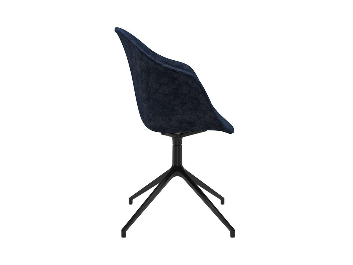 BoConcept ADELAIDE CHAIR / ボーコンセプト アデレード チェア 肘付 回転脚（ベルベット キルト） -  インテリア・家具通販【FLYMEe】