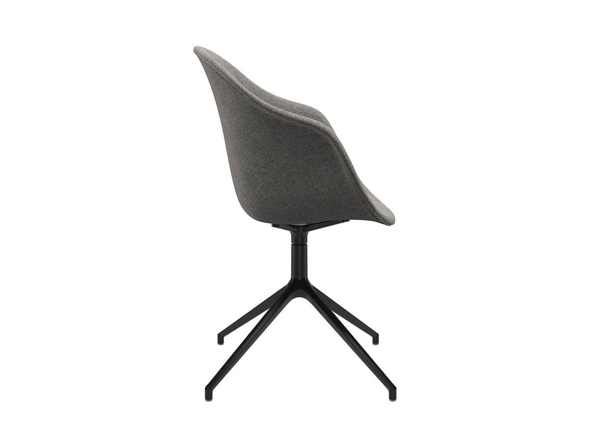 BoConcept ADELAIDE CHAIR / ボーコンセプト アデレード チェア 肘付 回転脚（モハベ） -  インテリア・家具通販【FLYMEe】