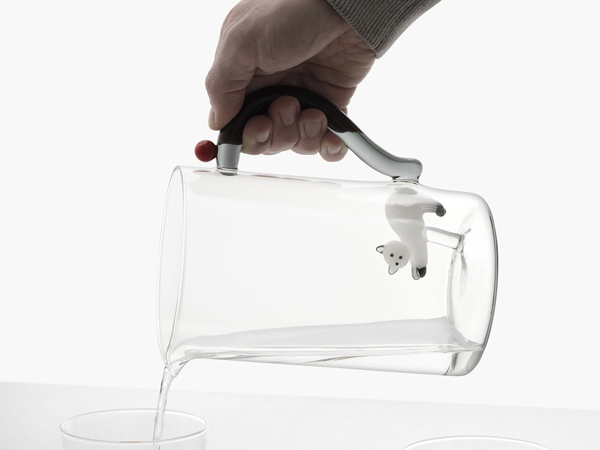 ICHENDORF MILANO Tabby Cat Jug White Cat with Smoke Tail & Berry / イッケンドルフ・ミラノ タビーキャット ジャグ
ホワイトキャット with スモークテール & ベリー 1.5L （食器・テーブルウェア > デキャンタ・カラフェ） 3