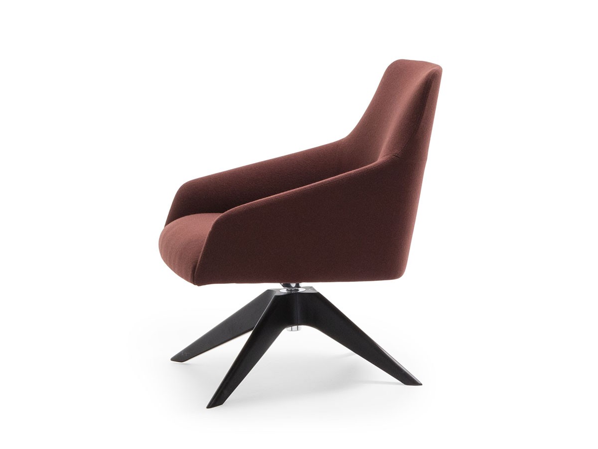Andreu World Alya
Low Back Lounge Chair / アンドリュー・ワールド アリヤ BU1524
ローバック ラウンジチェア 回転式木脚 （チェア・椅子 > ラウンジチェア） 2
