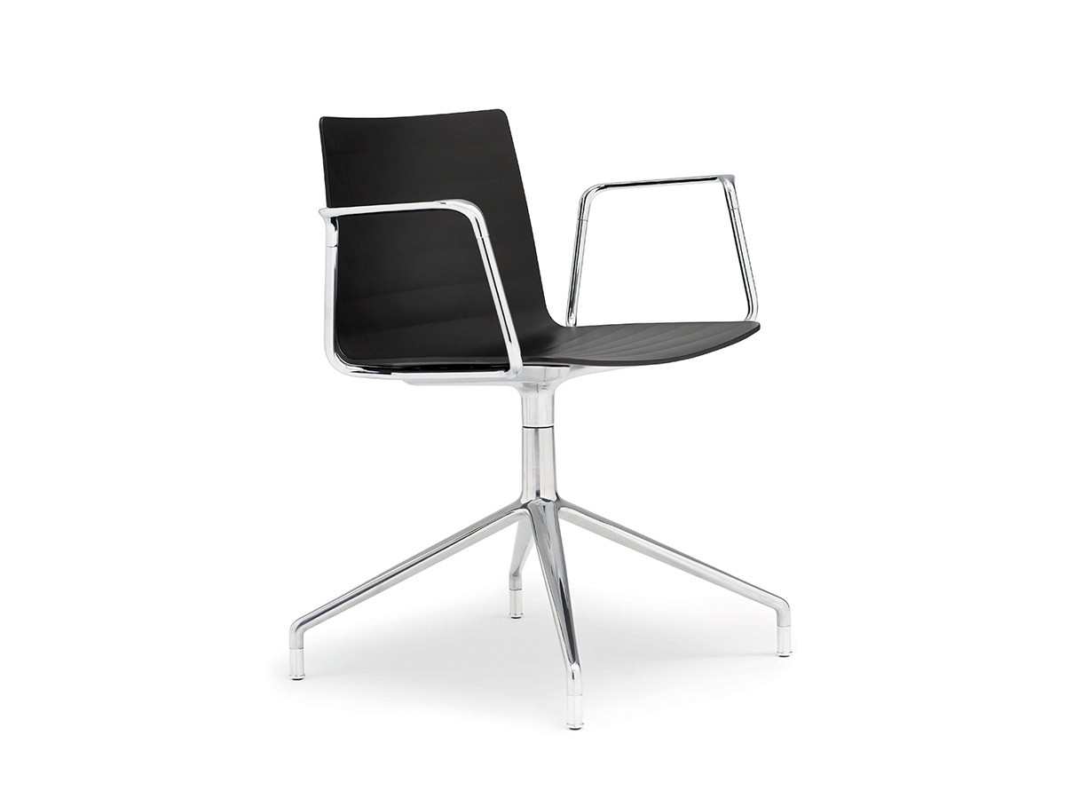 Andreu World Flex Chair
Armchair
Thermo-polymer Shell / アンドリュー・ワールド フレックス チェア SO1305
アームチェア 回転式スターベース（サーモポリマーシェル） （チェア・椅子 > ダイニングチェア） 1