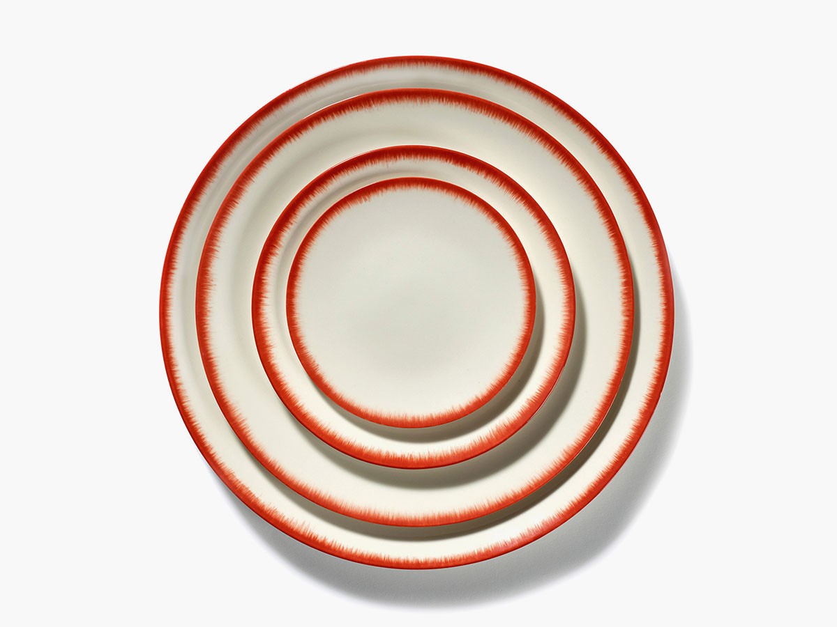 DE by ANN DEMEULEMEESTER
Plate 14cm White/Red Variation 2 / デー バイ アン・ドゥムルメステール
プレート 14cm ホワイト/レッド バリエーション 2 （食器・テーブルウェア > 皿・プレート） 6