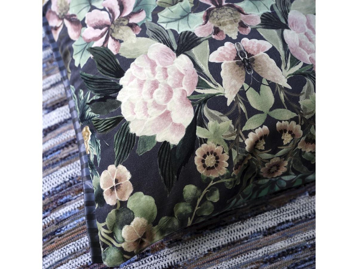 DESIGNERS GUILD Ikebana Damask Velvet Cushion / デザイナーズギルド イケバナ ダマスク ベルベット クッション 55 × 55cm （クッション > クッション・クッションカバー） 8