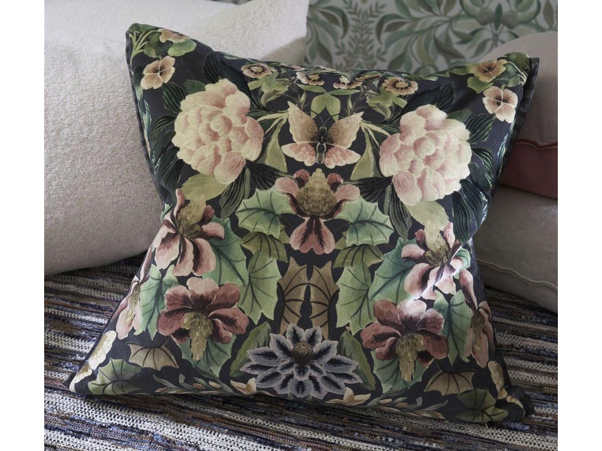 DESIGNERS GUILD Ikebana Damask Velvet Cushion / デザイナーズギルド イケバナ ダマスク ベルベット クッション 55 × 55cm （クッション > クッション・クッションカバー） 5