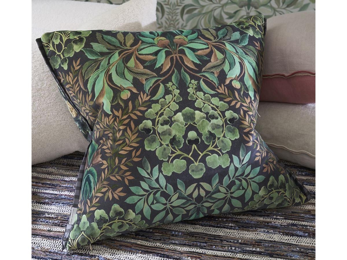 DESIGNERS GUILD Ikebana Damask Velvet Cushion / デザイナーズギルド イケバナ ダマスク ベルベット クッション 55 × 55cm （クッション > クッション・クッションカバー） 6